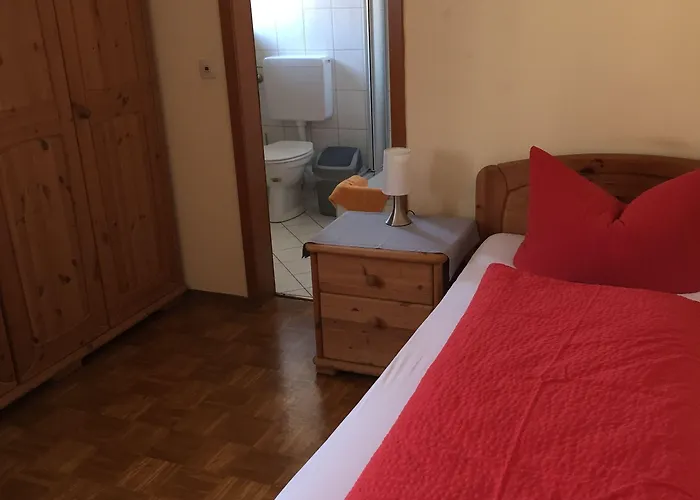 Zur Auszeit 여관 트라운로이트